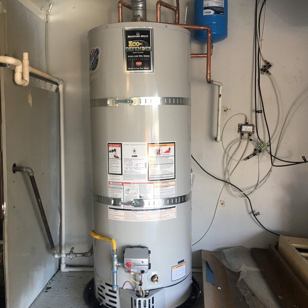 a1_600x600_Center_resized