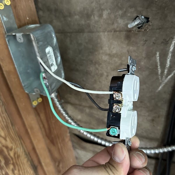 Electrical repair in homes in 4S Ranch CA